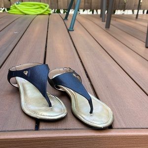 Womens gently used black sandals